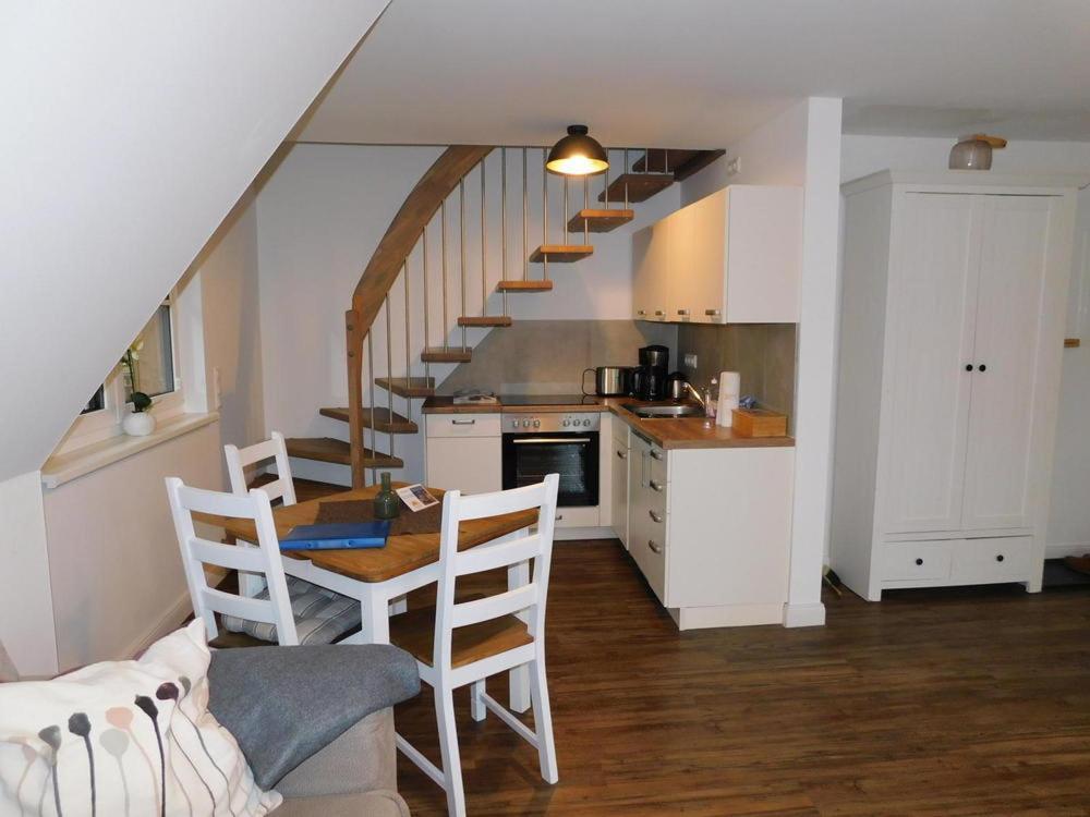 Darsser Strandgut - Haus Ahrenshooper Holz ภายนอก รูปภาพ